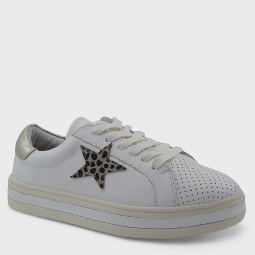 ALFIE & EVIE PIXIE WHITE / BROWN ANIMAL STAR